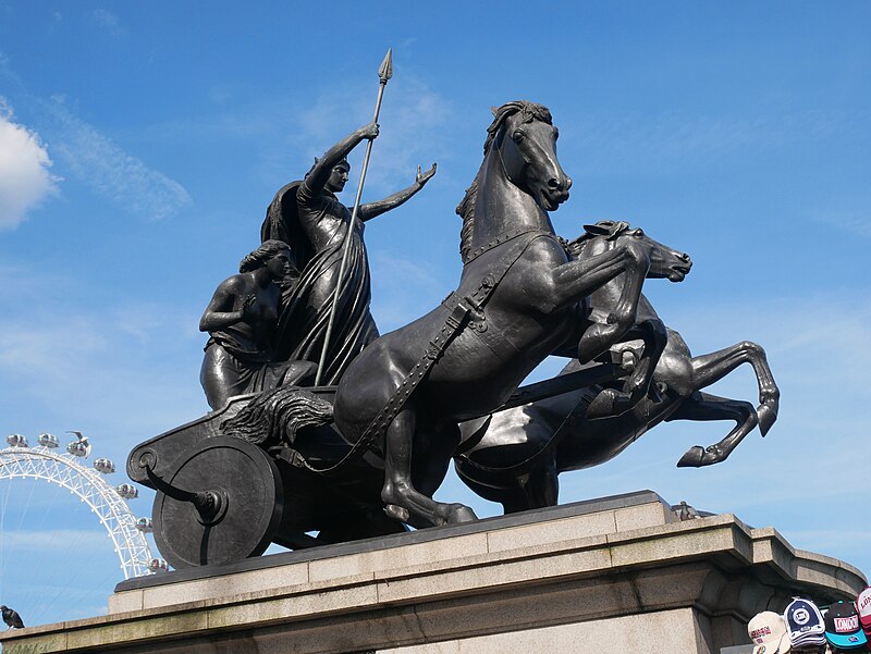 Boudicca_Statue,_Westminster_(Southwest_View_-_01).jpg