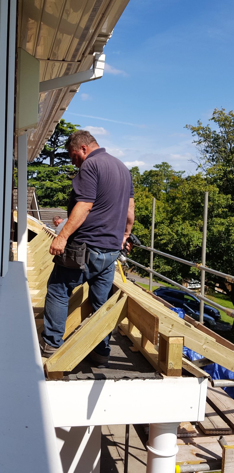 porch roof framework.jpg