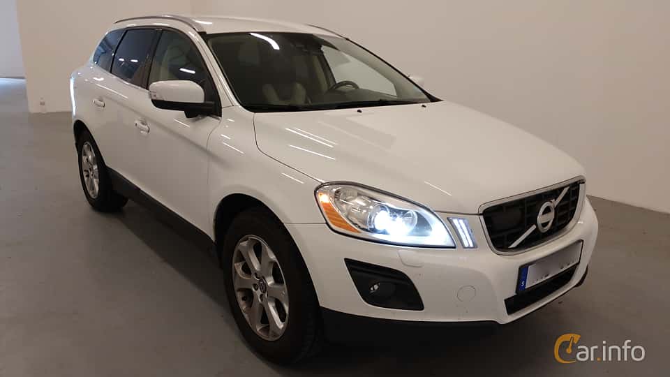 volvo-xc60-front-side-1-664323.jpg